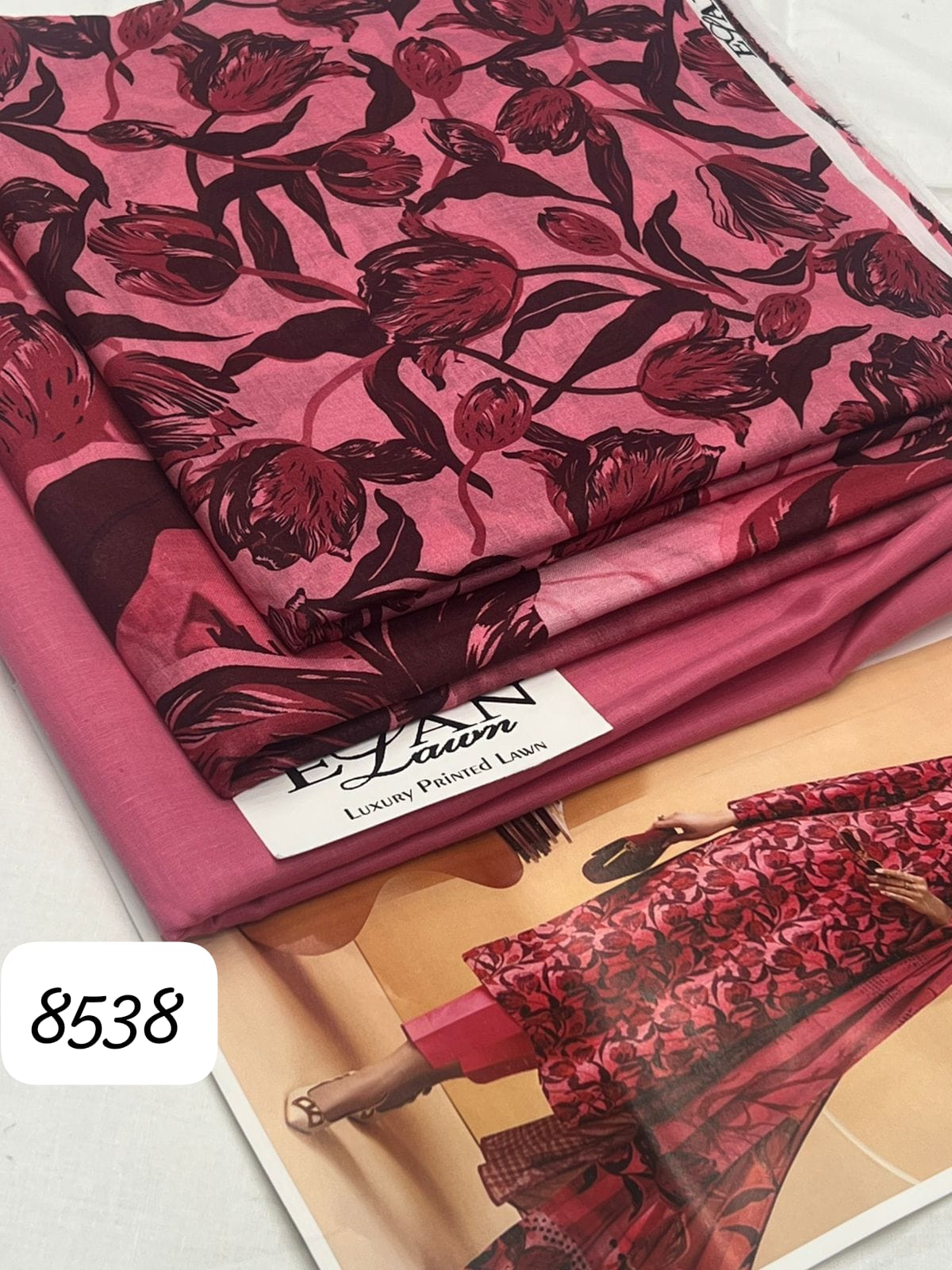 Digital printed 3 piece lawn - Image 14