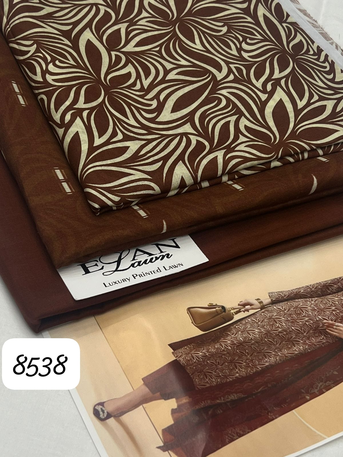 Digital printed 3 piece lawn - Image 15