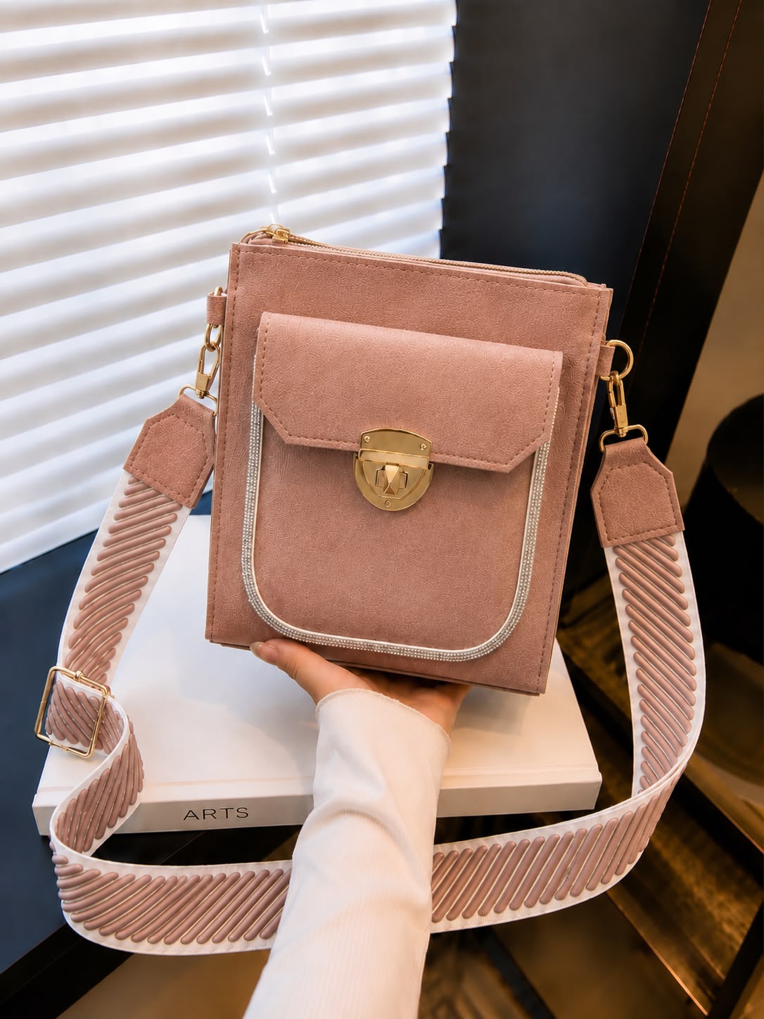 Bags & Handbags , Crossbody Bags - Image 8