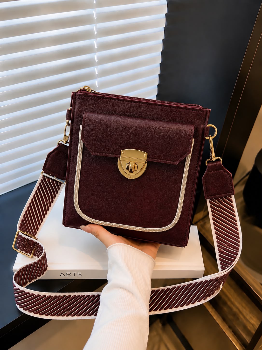 Bags & Handbags , Crossbody Bags - Image 5