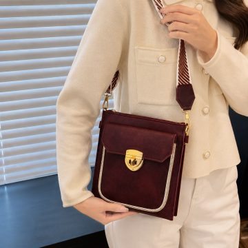 Bags & Handbags , Crossbody Bags
